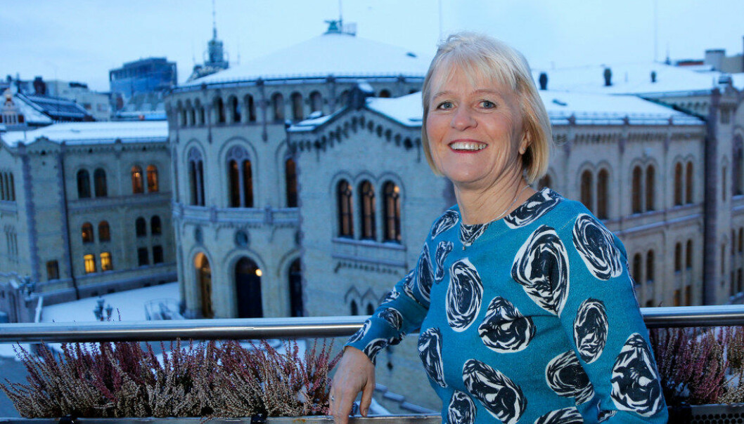 Unio-leder Ragnhild Lied mener det er en demokratisk utfordring at så få med yrkesfaglig bakgrunn er på Stortinget. Foto: Unio / Sol Nodeland