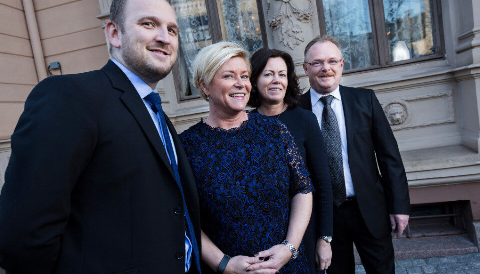 Landbruks- og matminister Jon Georg Dale, finansminister og partileder Siv Jensen, barne- og likestillingsminister Solveig Horne og fiskeriminister Per Sandberg forteller om sine erfaringer med yrkesfagbakgrunn i politikken. Foto: Werner Juvik Landbruks- og matminister Jon Georg Dale, finansminister og partileder Siv Jensen, barne- og likestillingsminister Solveig Horne og fiskeriminister Per Sandberg forteller om sine erfaringer med yrkesfagbakgrunn i politikken. Foto: Werner Juvik