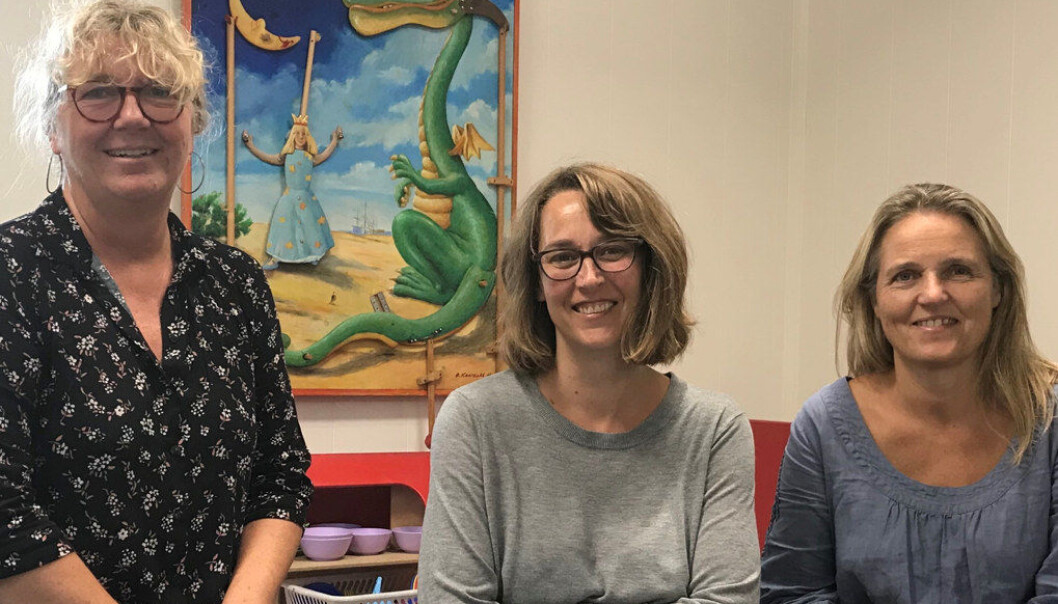 I Bjørnestien barnehage oppfordres de ansatte til å ta mastergrad. Både styrer Nina Sjuve (f.v), assisterende styrer Kathrine Brekke og pedagogisk leder Ragnhild Andreassen har alle tatt masterutdanning. Foto: Marie Berg I Bjørnestien barnehage oppfordres de ansatte til å ta mastergrad. Både styrer Nina Sjuve (f.v), assisterende styrer Kathrine Brekke og pedagogisk leder Ragnhild Andreassen har alle tatt masterutdanning. Foto: Marie Berg