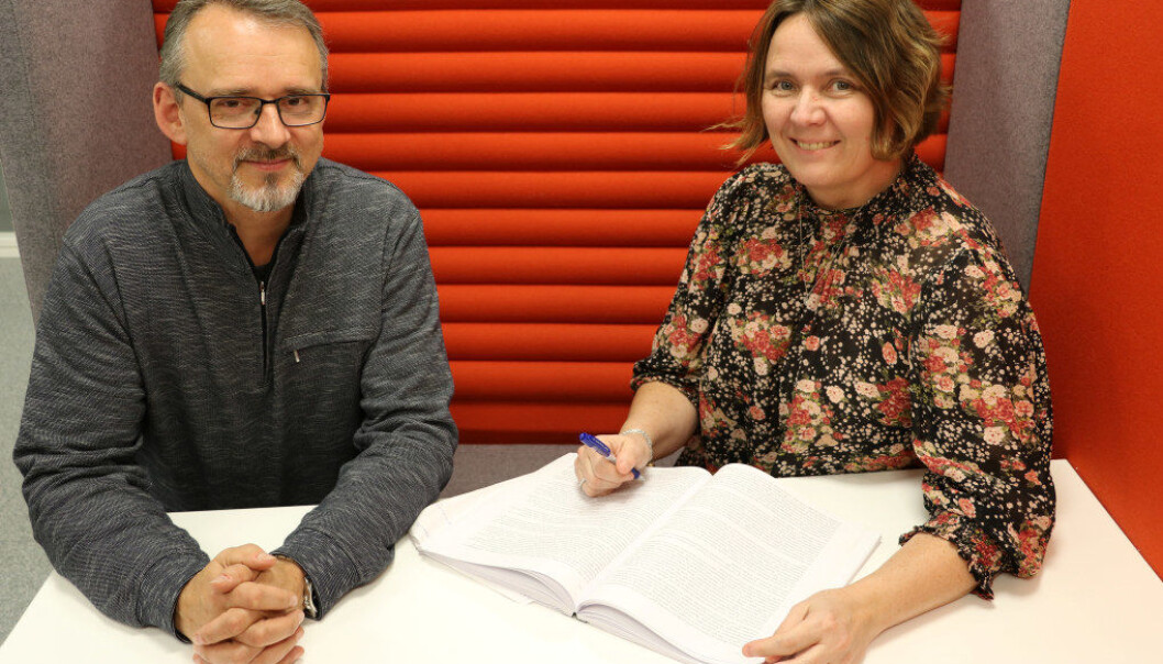 Presset på utvikling og innovasjon vil bli tydelig i fremtiden, og det vil kreve barnehagelærere med mer faglig kompetanse, sier professor Kjetil Børhaug og førsteamanuensis Marit Bøe i ekspertutvalget som har sett på barnehagelærerollen. Foto: Line Fredheim Storvik Presset på utvikling og innovasjon vil bli tydelig i fremtiden, og det vil kreve barnehagelærere med mer faglig kompetanse, sier professor Kjetil Børhaug og førsteamanuensis Marit Bøe i ekspertutvalget som har sett på barnehagelærerollen. Foto: Line Fredheim Storvik