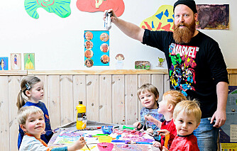 Målet med å male i barnehagen er ikke å lage fine malerier som barna skal ta med hjem