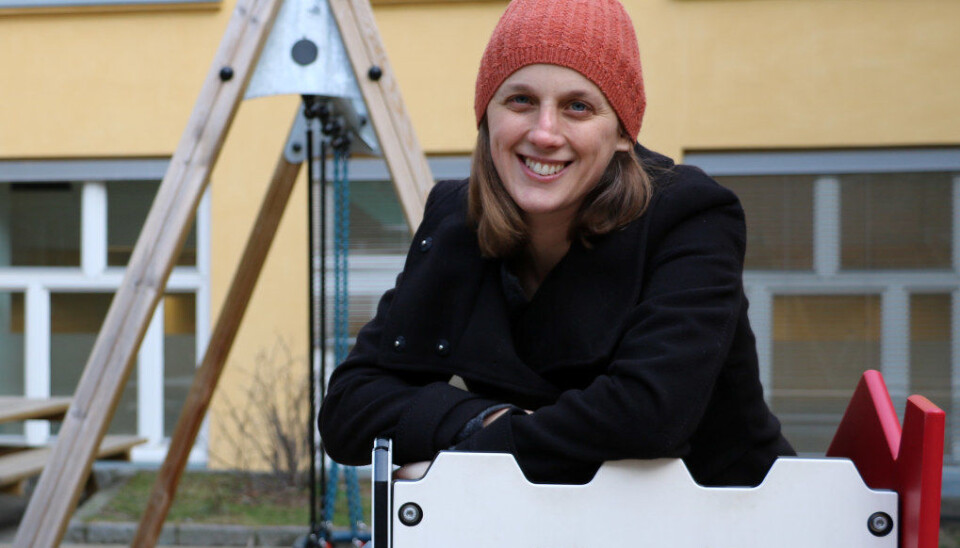 Å få et favoritt barn er noe naturlig som kan skjer. Det skal ikke dyrkes, men erkjennes, sier barnehageforsker Teresa K. Aslanian ved HiOA. Hun mener ansatte bør jobbe for å bli bedre kjent med barn de ikke liker. Foto: Line Fredheim Storvik Å få et favoritt barn er noe naturlig som kan skjer. Det skal ikke dyrkes, men erkjennes, sier barnehageforsker Teresa K. Aslanian ved HiOA. Hun mener ansatte bør jobbe for å bli bedre kjent med barn de ikke liker. Foto: Line Fredheim Storvik