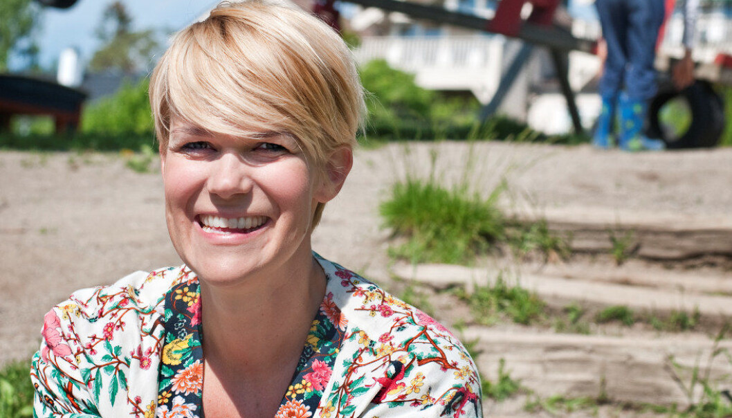 På avslutningene i barnehagen stod jeg gjerne alene og sang, eller spilte teater. De voksne så at jeg likte det, og jeg følte meg aldri utrygg, minnes komiker Sigrid Bonde Tusvik. Foto: Gro Rognmo På avslutningene i barnehagen stod jeg gjerne alene og sang, eller spilte teater. De voksne så at jeg likte det, og jeg følte meg aldri utrygg, minnes komiker Sigrid Bonde Tusvik. Foto: Gro Rognmo