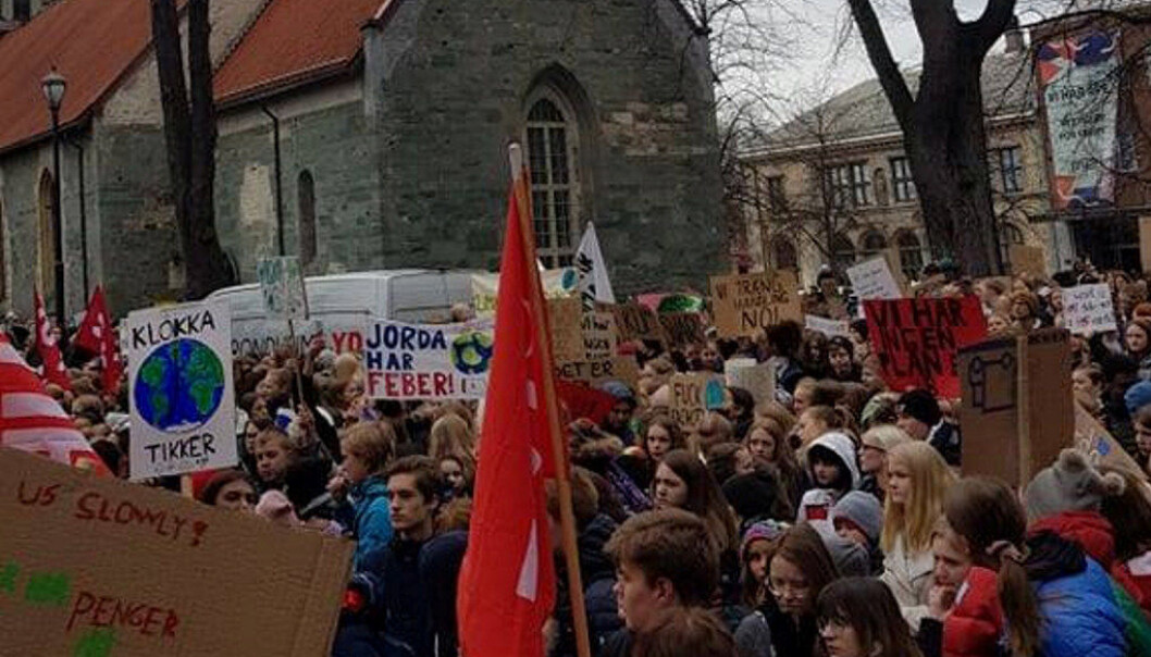 Mange unge hadde samlet seg i Trondheims gater for å markere klimasaken. Foto: Anna Solem Hilstad Mange unge hadde samlet seg i Trondheims gater for å markere klimasaken. Foto: Anna Solem Hilstad