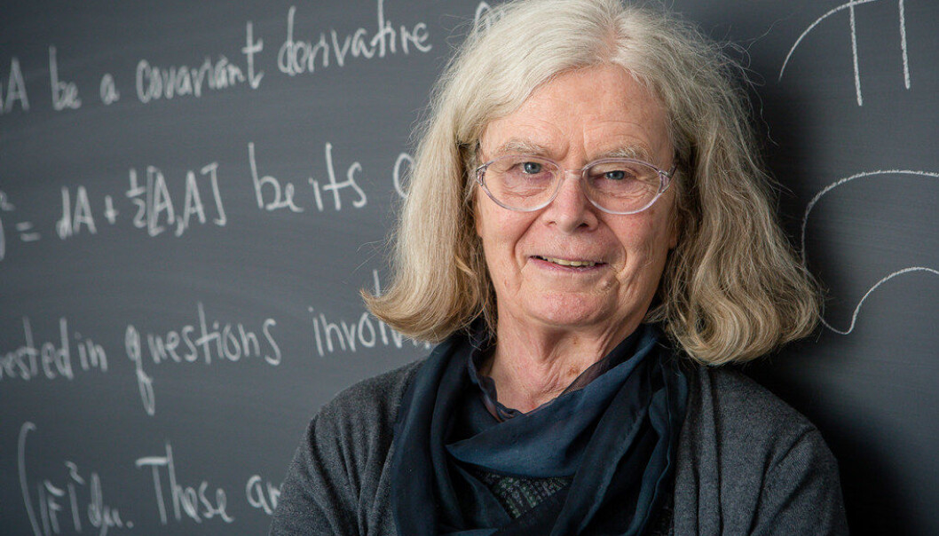 – Karen Keskulla Uhlenbecks teorier har revolusjonert vår forståelse av minimale overflater, ifølge Abelkomiteens leder. Foto: Andrea Kane – Karen Keskulla Uhlenbecks teorier har revolusjonert vår forståelse av minimale overflater, ifølge Abelkomiteens leder. Foto: Andrea Kane