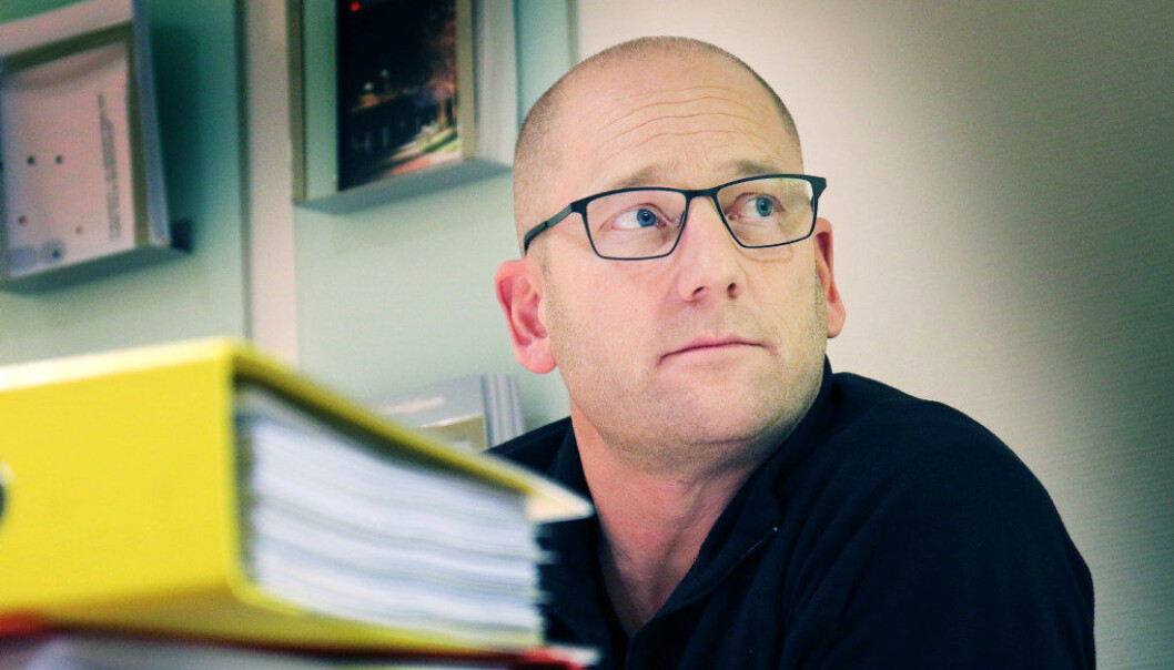 Steffen Handal mener kommunen må bruke lønn som våpen i kampen om lærerne. - Og lærerne må tåle større lønnsforskjeller, sier han. Foto: Jørgen Jelstad Steffen Handal mener kommunen må bruke lønn som våpen i kampen om lærerne. - Og lærerne må tåle større lønnsforskjeller, sier han. Foto: Jørgen Jelstad