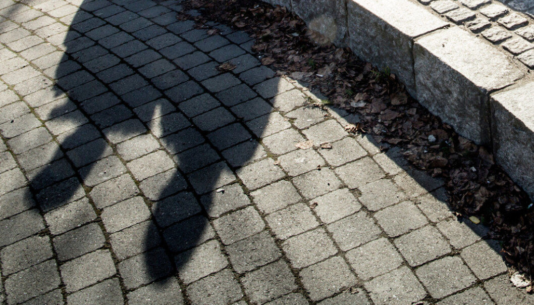 Utdanningsnivå har mye å si for hvor lenge ungdom blir stående utenfor jobb og studier. Illustrasjonsfoto: Tom-Egil Jensen Utdanningsnivå har mye å si for hvor lenge ungdom blir stående utenfor jobb og studier. Illustrasjonsfoto: Tom-Egil Jensen