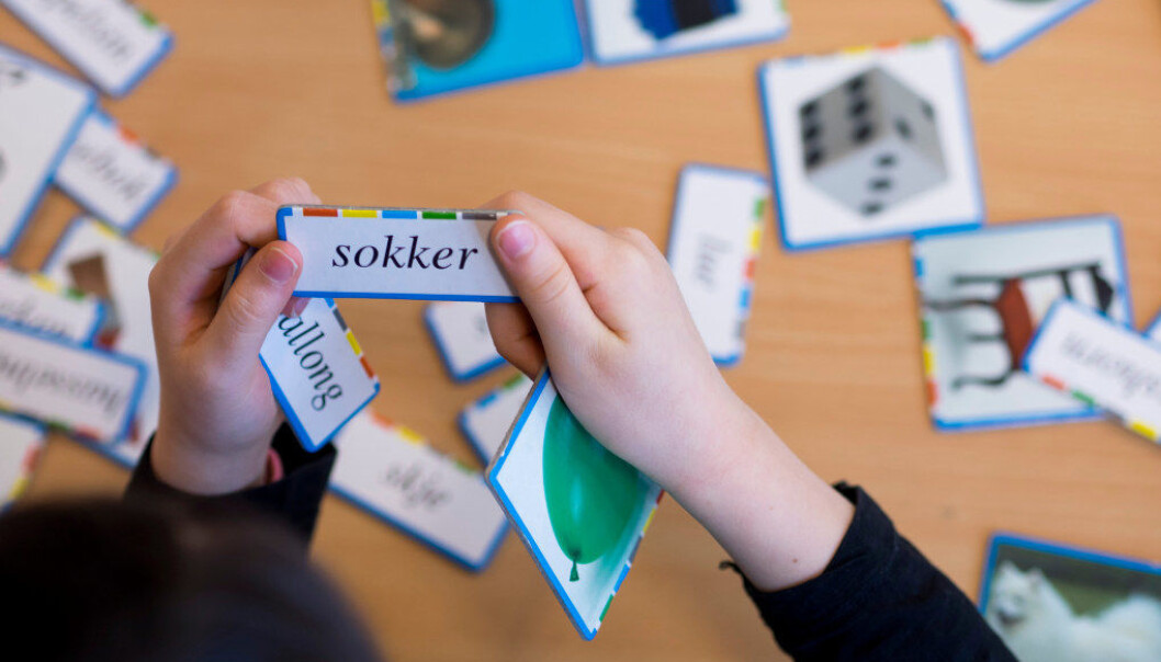 Nå er det tre standpunktkarakterer i norsk. Etter Stoltenberg-utvalget diskuterer politikerne om det bør være færre. Arkivfoto: Utdanning. Nå er det tre standpunktkarakterer i norsk. Etter Stoltenberg-utvalget diskuterer politikerne om det bør være færre. Arkivfoto: Utdanning.