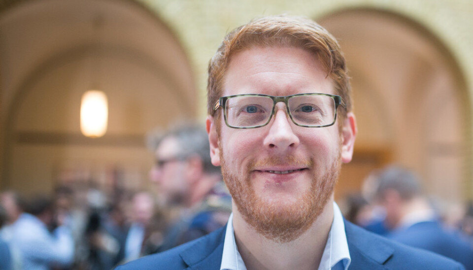 Utdanningspolitisk talsperson for Arbeiderpartiet Martin Henriksen mener det er en fallitterklæring at 8–9000 elever står uten læreplass hvert år, de fleste er gutter sier han. Foto: Marianne Ruud