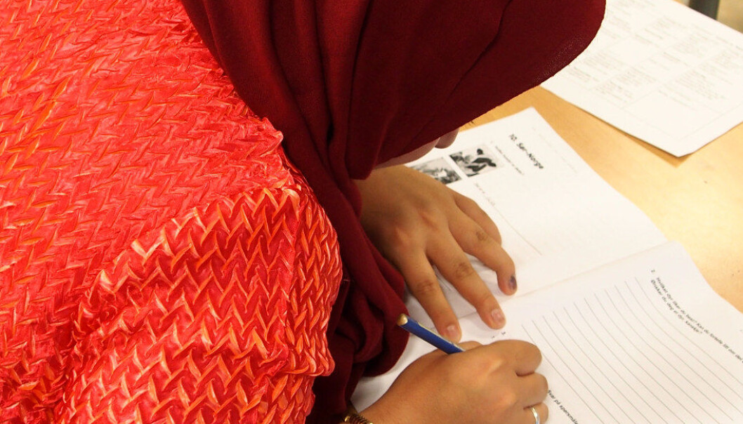 Siden 2010 har det vært en nasjonal målsetting at minst 70 prosent skal være i arbeid eller under utdanning innen ett år etter endt introduksjonsprogram. Ill. foto: Nina Bull Jørgensen Siden 2010 har det vært en nasjonal målsetting at minst 70 prosent skal være i arbeid eller under utdanning innen ett år etter endt introduksjonsprogram. Ill. foto: Nina Bull Jørgensen