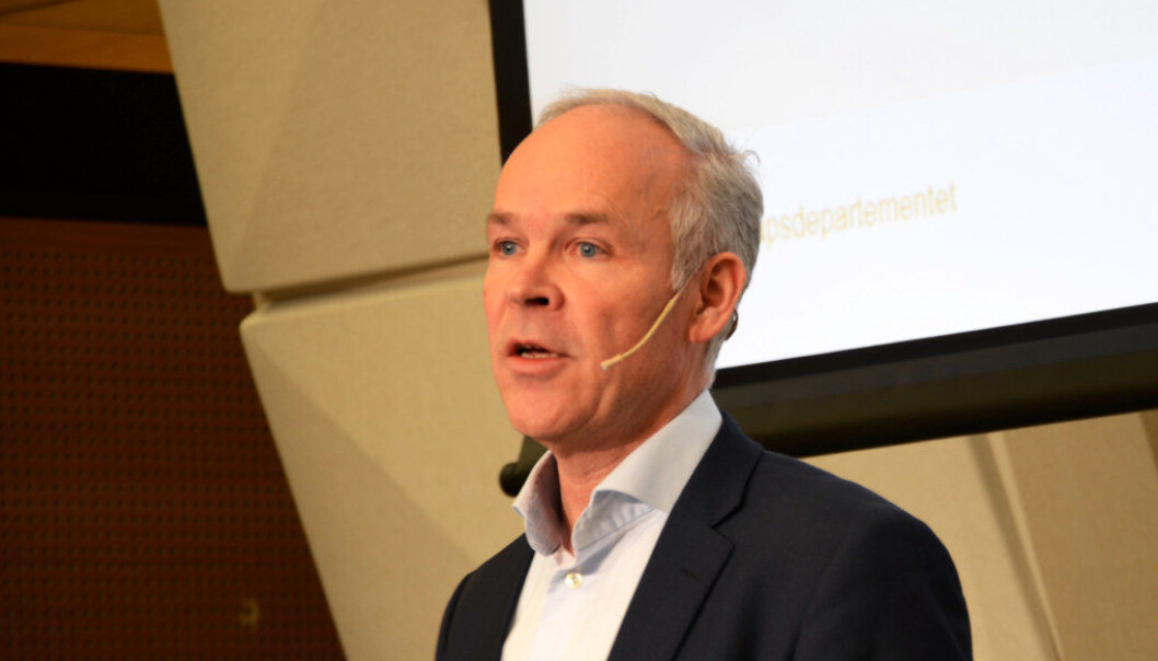 Kunnskapsminister Jan Tore Sanner presenterte ferske tall som viser at lærertettheten i grunnskolen går opp. Foto: Kari Oliv Vedvik. Kunnskapsminister Jan Tore Sanner presenterte ferske tall som viser at lærertettheten i grunnskolen går opp. Foto: Kari Oliv Vedvik.