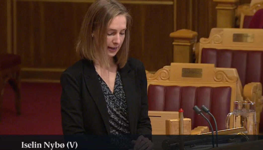 – Høye krav i lærerutdanninga er et rekrutteringstiltak, argumenterte statsråd Iselin Nybø (V) i Stortingets muntlige spørretime onsdag. Foto: Stortinget – Høye krav i lærerutdanninga er et rekrutteringstiltak, argumenterte statsråd Iselin Nybø (V) i Stortingets muntlige spørretime onsdag. Foto: Stortinget