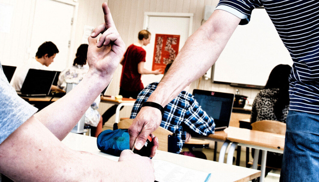 - Det som slo meg i ettertid, er at det ble mye snakk om eleven. (Han) ble tatt hånd om av rådgiver, men ingen spurte meg hvordan jeg hadde det, forteller en lærer. Illustrasjonbilde. Foto: Erik M. Sundt - Det som slo meg i ettertid, er at det ble mye snakk om eleven. (Han) ble tatt hånd om av rådgiver, men ingen spurte meg hvordan jeg hadde det, forteller en lærer. Illustrasjonbilde. Foto: Erik M. Sundt