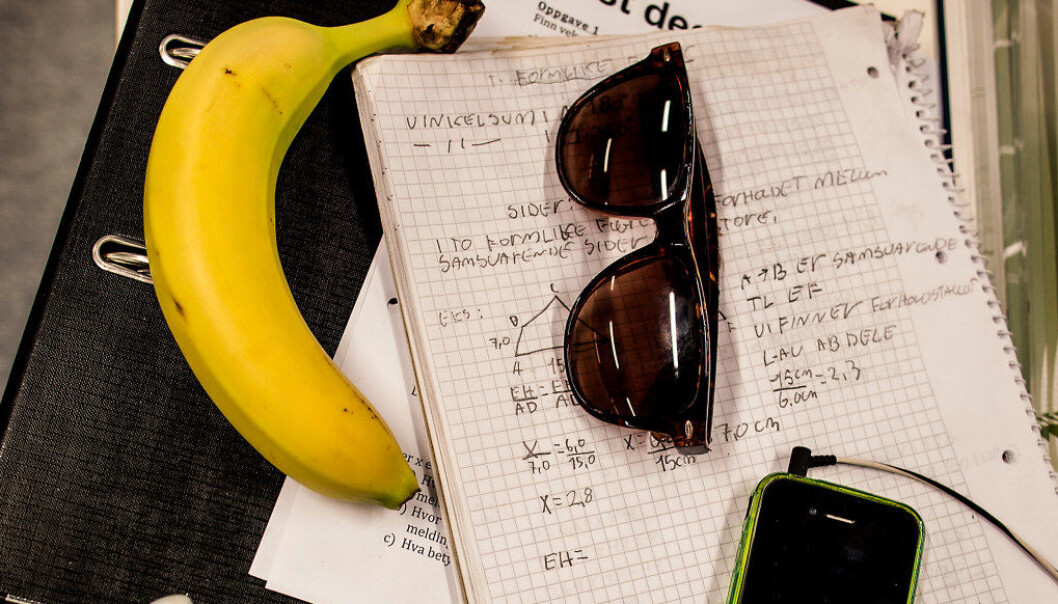 Jeg har jobbet som matematikklærer i 20 år, og har til gode å se en tentamen og eksamen som er laget slik at elever med karakteren 2 og 3 kan gå hjem og føle at de har mestret på sitt nivå. Ill.foto: Utdanning Jeg har jobbet som matematikklærer i 20 år, og har til gode å se en tentamen og eksamen som er laget slik at elever med karakteren 2 og 3 kan gå hjem og føle at de har mestret på sitt nivå. Ill.foto: Utdanning