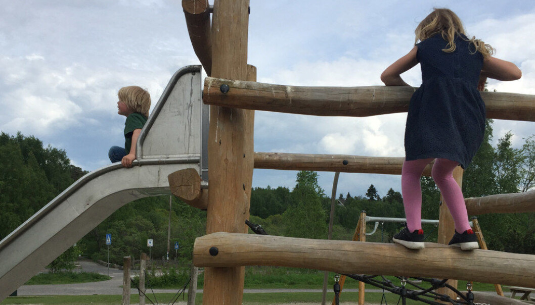 Barn har ingen plan om å lære seg, mestre eller bearbeide noe i leken, men vi ser at barn mestrer og lærer likevel, selv om de ikke leker ut fra den hensikten, skriver Annette Kristoffersen Winje. Ill.foto: Paal Svendsen Barn har ingen plan om å lære seg, mestre eller bearbeide noe i leken, men vi ser at barn mestrer og lærer likevel, selv om de ikke leker ut fra den hensikten, skriver Annette Kristoffersen Winje. Ill.foto: Paal Svendsen