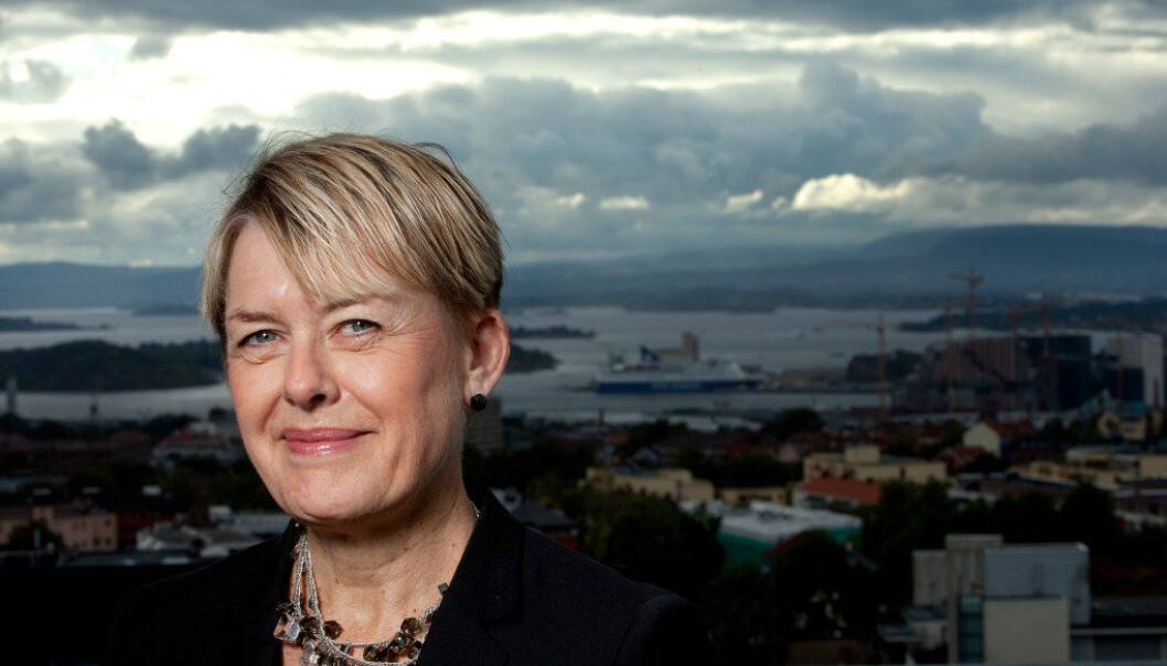 Roar Ulvestad i Utdanningsforbundet i Bergen svarer på kritikken han fekk av Astrid Søgnen etter at han kalte Oslo-skulen eit skrekkabinett. Foto: Tom-Egil Jensen Roar Ulvestad i Utdanningsforbundet i Bergen svarer på kritikken han fekk av Astrid Søgnen etter at han kalte Oslo-skulen eit skrekkabinett. Foto: Tom-Egil Jensen