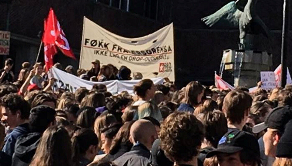 En seniorforsker ved Nordlandsforskning mener innstramming i fraværsreglene kan føre til mer frafall. Her fra onsdagens streikemarkering i Oslo. Foto: Ena Holterman Ødegaard