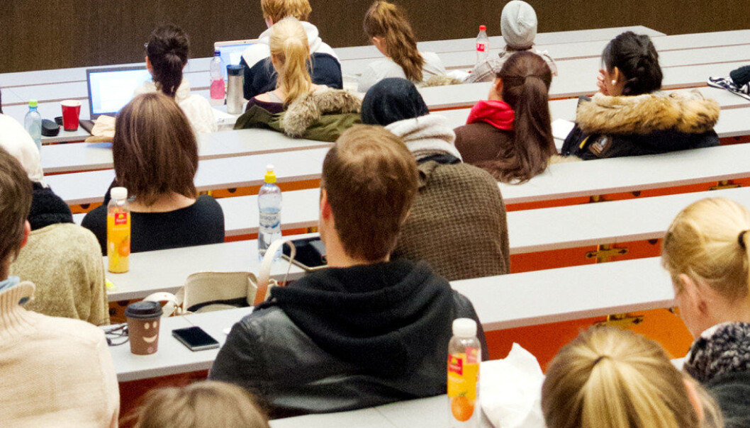 – Når flere blir avhengige av jobb og økonomisk hjelp fra familie for å kunne studere, utfordrer dette prinsippet om lik rett til utdanning, sier Nina Sandberg, Arbeiderpartiets talsperson for høyere utdanning og forskning. Arkivfoto: Utdanning – Når flere blir avhengige av jobb og økonomisk hjelp fra familie for å kunne studere, utfordrer dette prinsippet om lik rett til utdanning, sier Nina Sandberg, Arbeiderpartiets talsperson for høyere utdanning og forskning. Arkivfoto: Utdanning