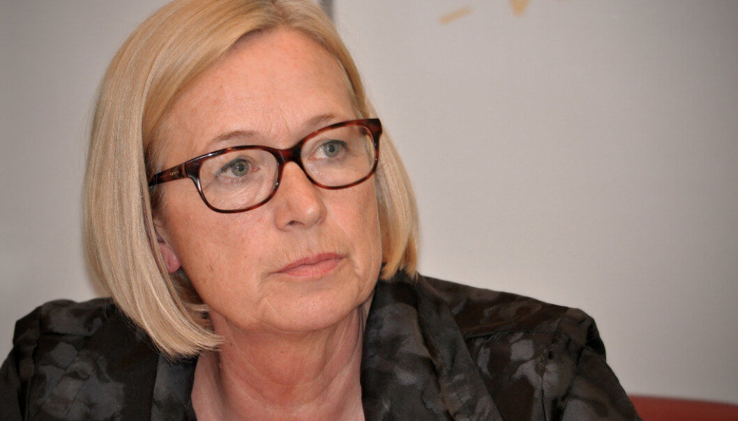 Marit Arnstad (Sp) er svært skeptisk til kontrakter som kobler elevenes resultater til rektors lønn. Arkivfoto: Senterpartiet Marit Arnstad (Sp) er svært skeptisk til kontrakter som kobler elevenes resultater til rektors lønn. Arkivfoto: Senterpartiet