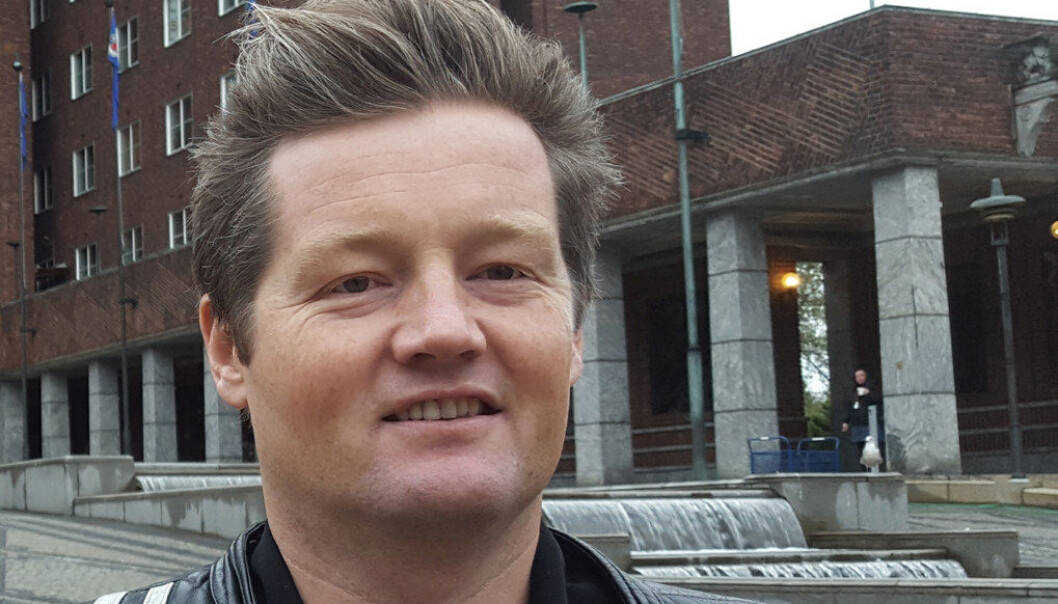 – Jeg har alltid tenkt at å være lærer springer ut av ønsket om å gjøre det som er rett i møte med mennesker, sier Simon Malkenes. I dag ble det kjent at han får Stiftelsen Byggfags varslerpris. Foto: Marianne Ruud – Jeg har alltid tenkt at å være lærer springer ut av ønsket om å gjøre det som er rett i møte med mennesker, sier Simon Malkenes. I dag ble det kjent at han får Stiftelsen Byggfags varslerpris. Foto: Marianne Ruud