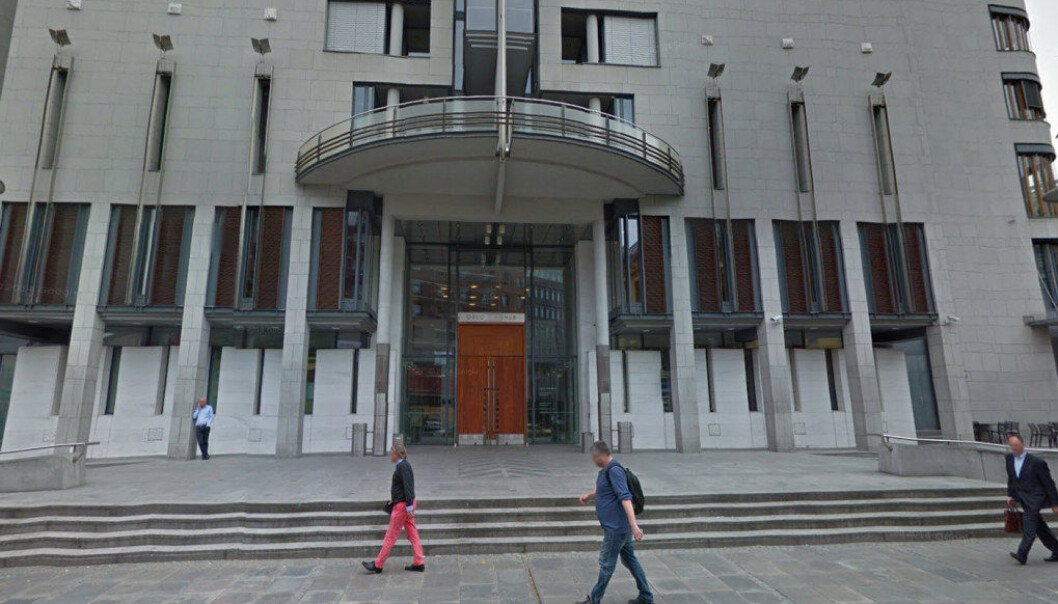 Oslo tingrett har dømt en tidligere elev til betinget fengsel for dokumentfalsk. Motivet var å unngå å få for høyt fravær. Foto Google Oslo tingrett har dømt en tidligere elev til betinget fengsel for dokumentfalsk. Motivet var å unngå å få for høyt fravær. Foto Google