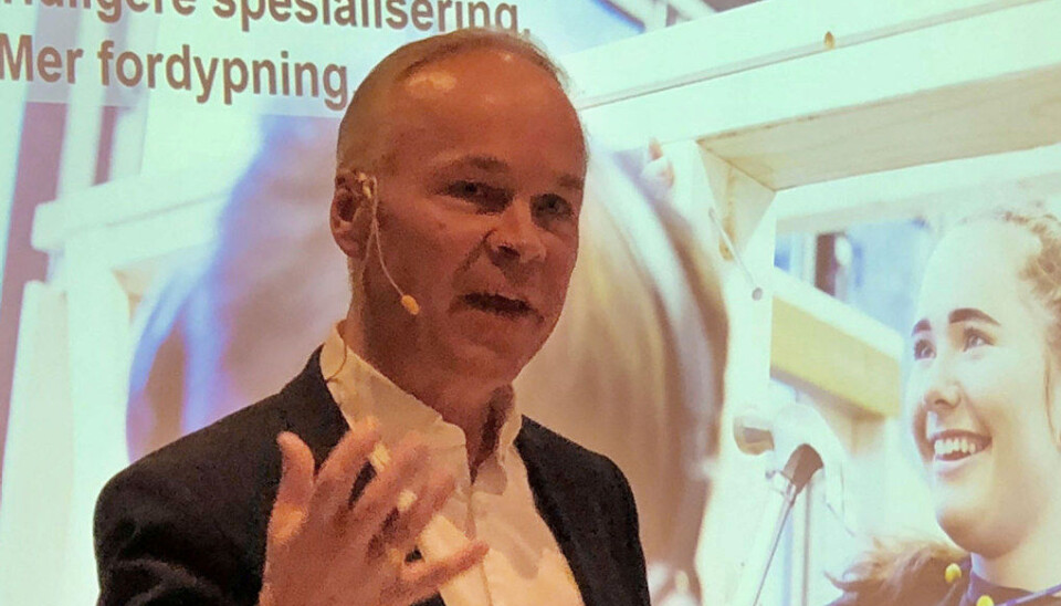 Flere elever skal få spesialisering helt fra start, og det skal bli enda mer spesialisering i andreåret, sier kunnskaps- og integreringsminister, Jan Tore Sanner. I dag presenterte han tre grep som skal styrke yrkesfagene. Foto: Wenche Schjønberg.