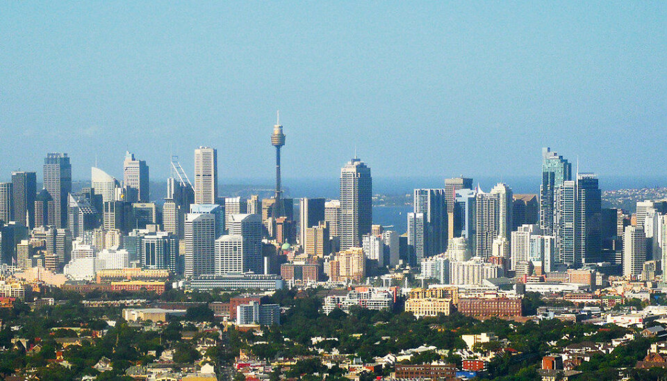 Sydney er den største byen i Australia. Høye boligpriser gjør at lærere ikke har råd til å bo i sentrum. Sydney er den største byen i Australia. Høye boligpriser gjør at lærere ikke har råd til å bo i sentrum.