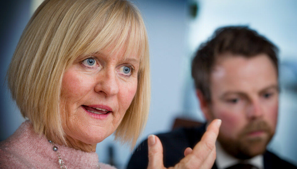 Unio-leder Ragnhild Lied gleder seg over medlemsvekst. Tidligere kunnskapsminister, Torbjørn Røe Isaksen, i bakgrunnen. Foto: Erik M. Sundt.