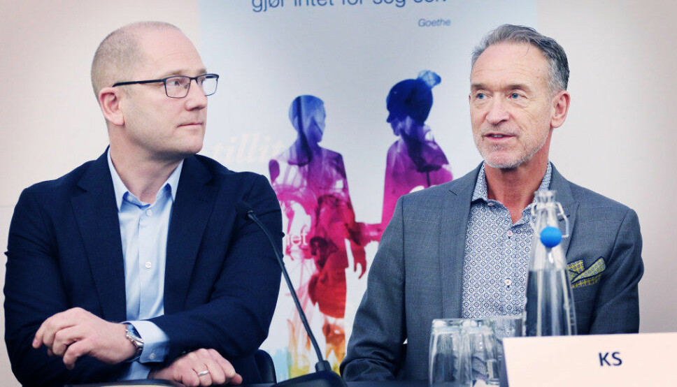 Forhandlingslederne Steffen Handal (Unio kommune) og Tor Arne Gangsø (KS).