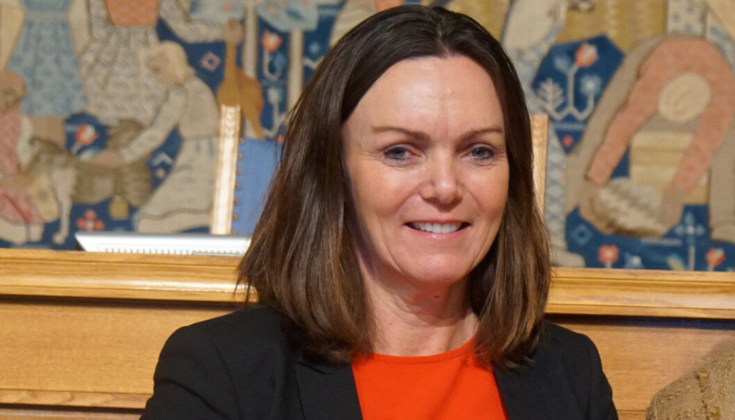 - Alle skal ha et trygt arbeidsmiljø, sa konstituert direktør i Utdanningsetaten i Oslo, Kari Andreassen, da hun talte til Utdanningsforbundet Oslo. - Alle skal ha et trygt arbeidsmiljø, sa konstituert direktør i Utdanningsetaten i Oslo, Kari Andreassen, da hun talte til Utdanningsforbundet Oslo.