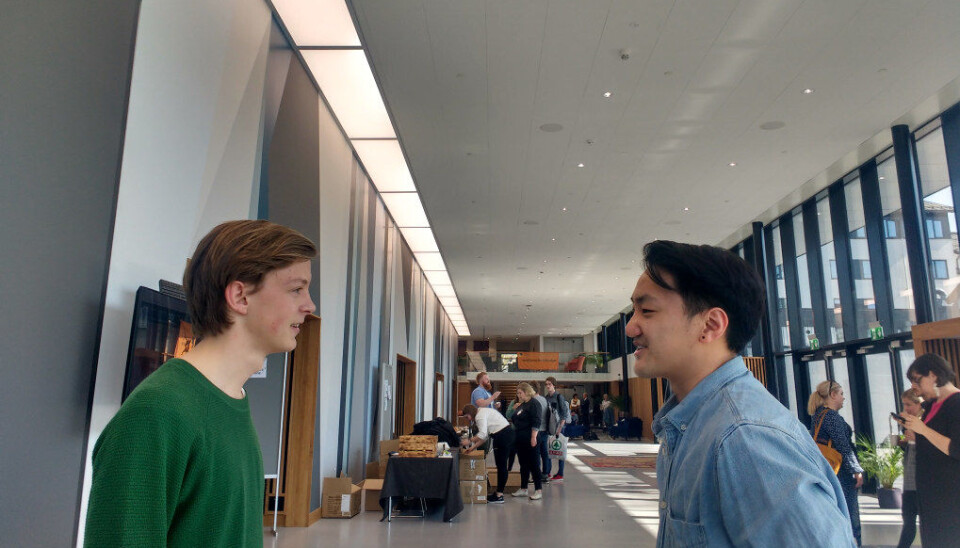 Pedagogstudentene mener lærerutdanningene må bli mer bærekraftige. Her leder Frank Bræin (t.h) med nyvalgt medlem i arbeidsutvalget, Magnus Dybdahl. Foto: Hans Skjong