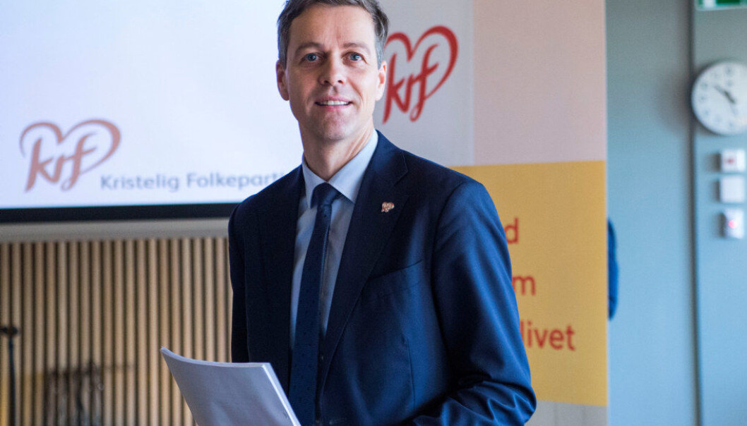 KrFs alternative statsbudsjett for 2018 ble presentert av parlamentarisk leder Knut Arild Hareide og nestleder og finanspolitisk talsmann Kjell Ingolf Ropstad. Foto: Mariam Butt / NTB scanpix KrFs alternative statsbudsjett for 2018 ble presentert av parlamentarisk leder Knut Arild Hareide og nestleder og finanspolitisk talsmann Kjell Ingolf Ropstad. Foto: Mariam Butt / NTB scanpix