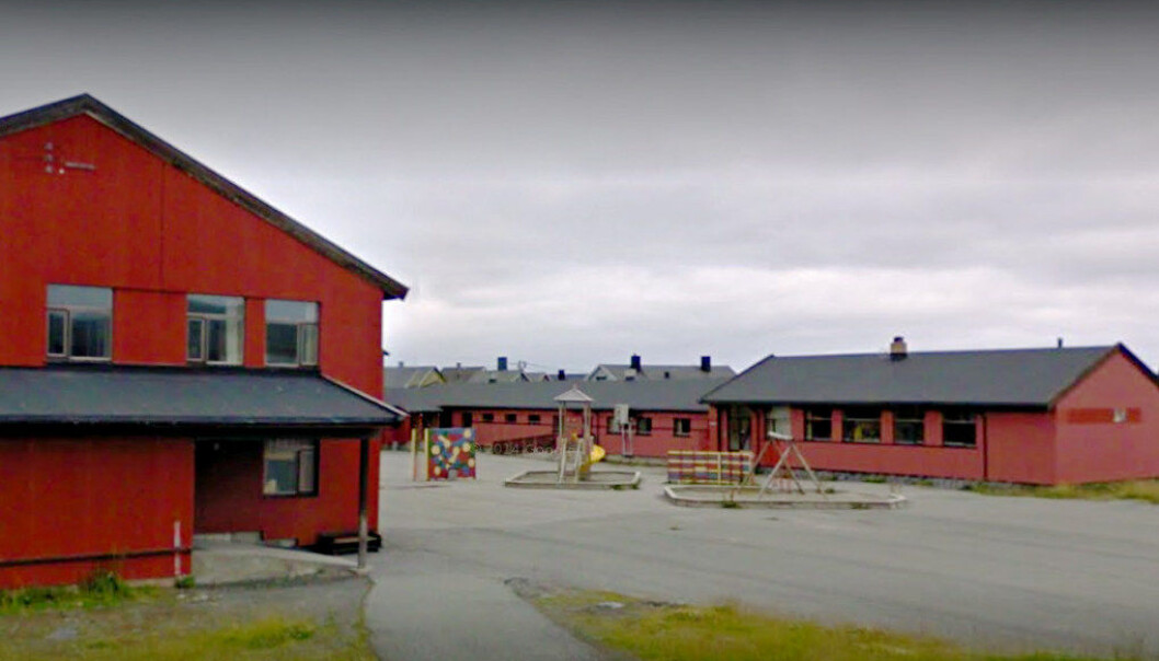 Berlevåg skole har ikke forsømt seg i forbindelse med en mobbesak, konkluderer Øst-Finnmark tingrett. Foto: Google Maps Berlevåg skole har ikke forsømt seg i forbindelse med en mobbesak, konkluderer Øst-Finnmark tingrett. Foto: Google Maps