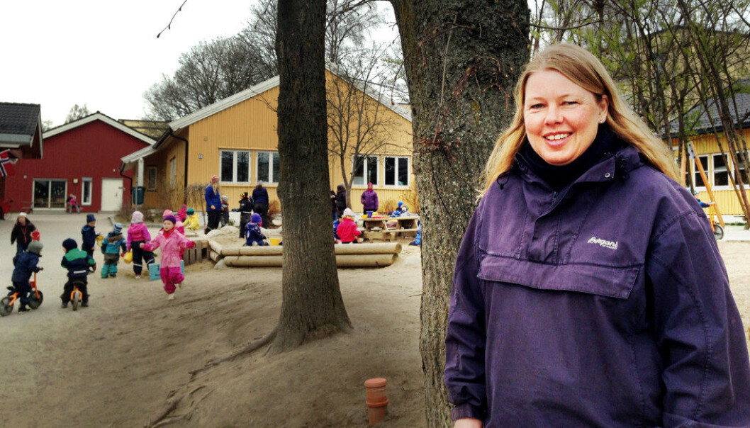 Heidi har jobbet i Sinsen barnehage i over 15 år. Hun trives blant barn og kolleger i barnehagen. Foto: Sonja Holterman Heidi har jobbet i Sinsen barnehage i over 15 år. Hun trives blant barn og kolleger i barnehagen. Foto: Sonja Holterman