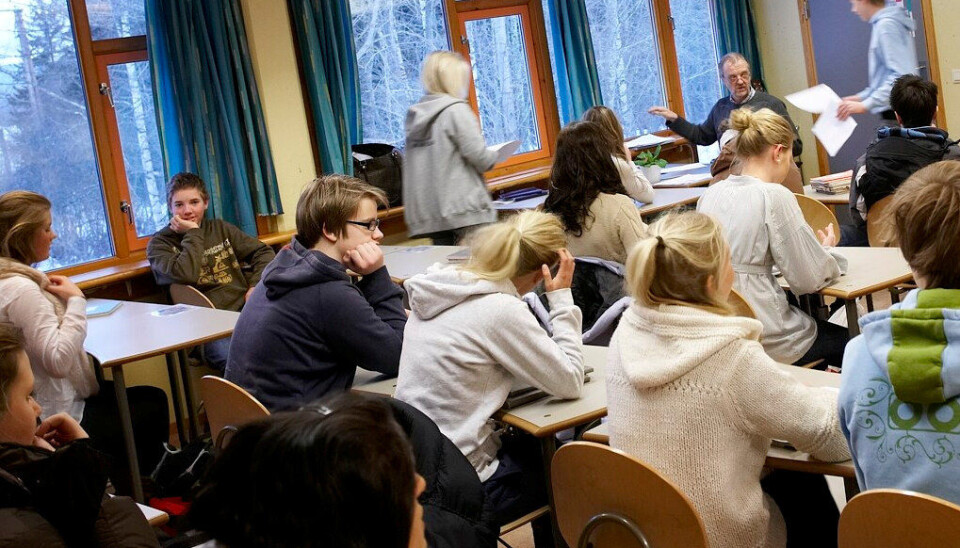 - Lærarar som sluttar i lærarjobben, seier svært ofte at ein viktig grunn til at dei sluttar er det store talet på elevar som dei har ansvar for, seier Steffen Handal i Utdanningsforbundet. Arkivfoto: Utdanning