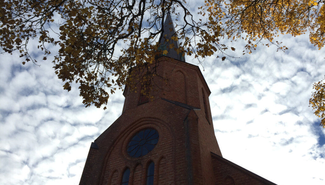 En skoleavslutning skal være samlende for alle elever på skolen. Derfor bør ikke en gudstjeneste fungere som semesteravslutning, uttaler Utdanningsdirektoratet. Bildet viser Vestby kirke i Akershus. Foto: Paal Svendsen En skoleavslutning skal være samlende for alle elever på skolen. Derfor bør ikke en gudstjeneste fungere som semesteravslutning, uttaler Utdanningsdirektoratet. Bildet viser Vestby kirke i Akershus. Foto: Paal Svendsen