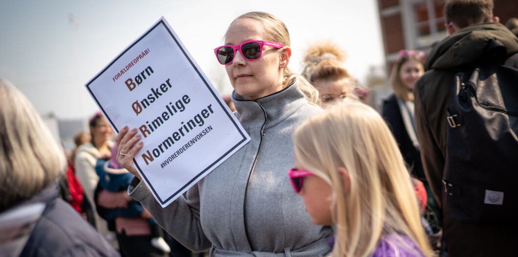 I vår har det være demonstrasjoner over hele Danmark for en bemanningsnorm i barnehagene. I vår har det være demonstrasjoner over hele Danmark for en bemanningsnorm i barnehagene.