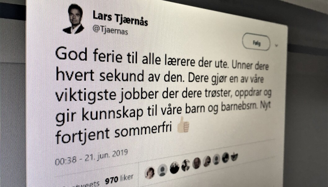 Lærerskryt på Twitter er populært. - Jeg synes lærerne fortjener hvert sekund de har sommerfri, sier fotballekspert og lærer, Lars Tjærnås. Foto: Sonja Holterman Lærerskryt på Twitter er populært. - Jeg synes lærerne fortjener hvert sekund de har sommerfri, sier fotballekspert og lærer, Lars Tjærnås. Foto: Sonja Holterman
