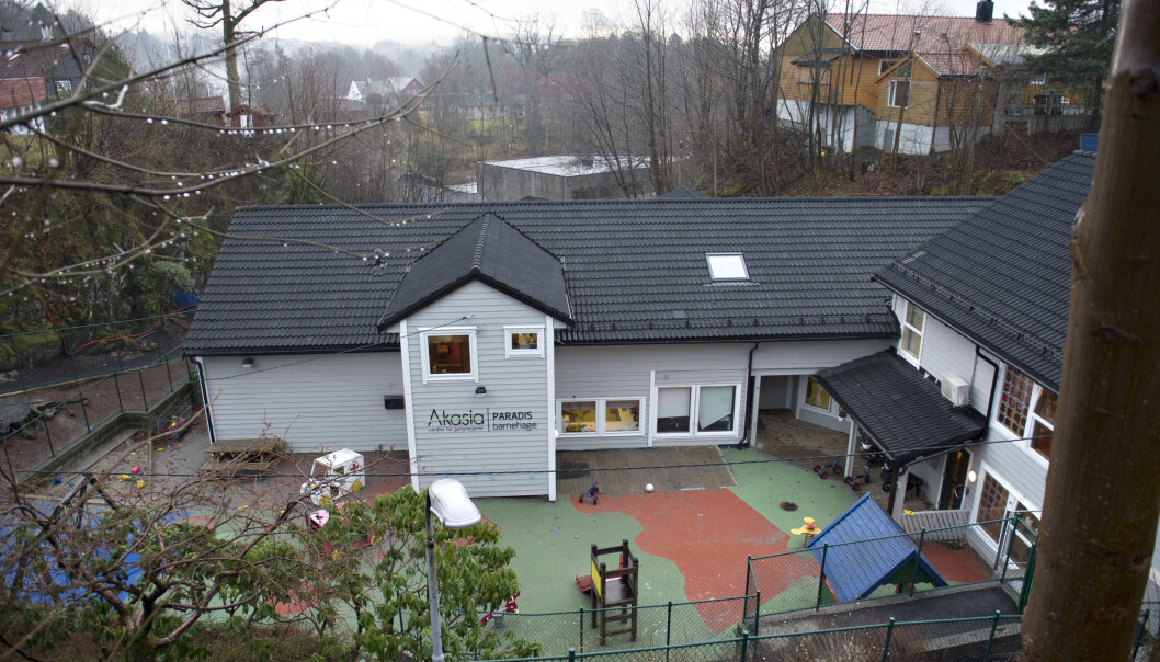 Uhellet skjedde i Akasia Paradis barnehage 3. januar i år. den ett år gamle gutten som ble hengende fast, døde tre uker senere. Arkivfoto: Marit Hommedal / NTB scanpix Uhellet skjedde i Akasia Paradis barnehage 3. januar i år. den ett år gamle gutten som ble hengende fast, døde tre uker senere. Arkivfoto: Marit Hommedal / NTB scanpix
