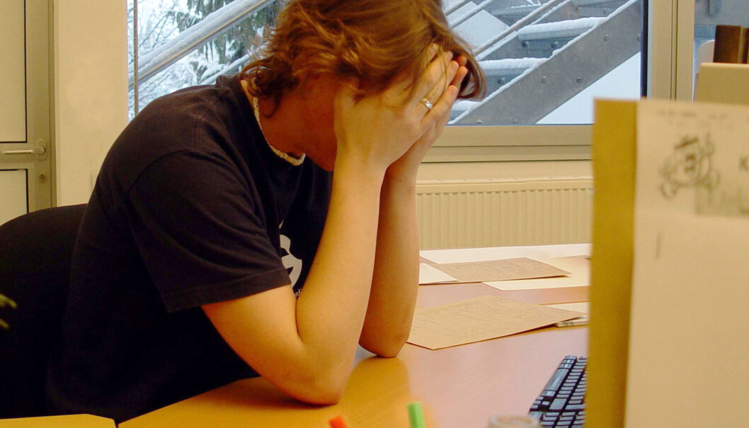 Mengda rapportering og dokumentasjon er med på å auke stressnivået for engelske lærarar, ifølgje ei ny undersøking. Illustrasjonsfoto: Carl Dwyer/Freeimages.com Mengda rapportering og dokumentasjon er med på å auke stressnivået for engelske lærarar, ifølgje ei ny undersøking. Illustrasjonsfoto: Carl Dwyer/Freeimages.com