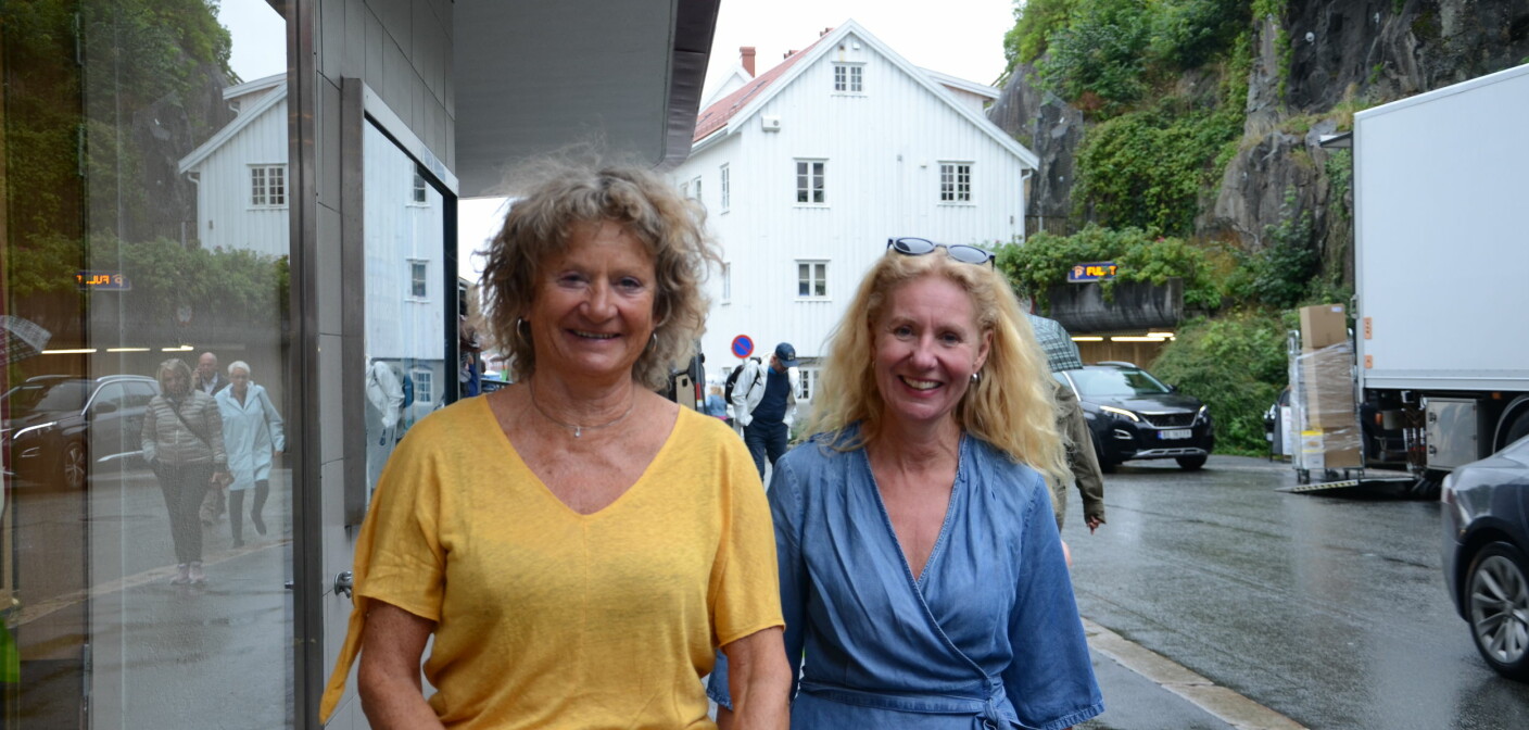 De slår et slag for å få flere menn inn i barnehagen, som de har gjort i mange år. Pia Friis (t.v.) og Kari Emilsen.