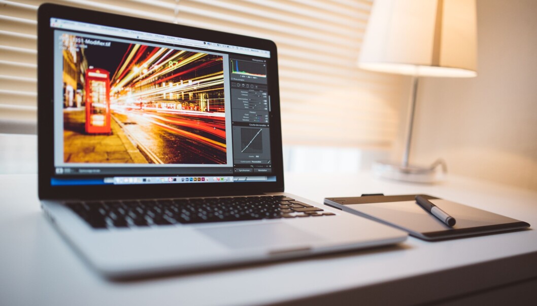 Med digitale læringsressurser satt inn i en digital storyline kan elevene få trening i å se etter problemstillinger som griper inn i flere fag og temaområder. Kanskje utvikles evnen til å tenke kritisk, skriver Ellen Cecilie Romstad. Ill.foto: Pixabay Med digitale læringsressurser satt inn i en digital storyline kan elevene få trening i å se etter problemstillinger som griper inn i flere fag og temaområder. Kanskje utvikles evnen til å tenke kritisk, skriver Ellen Cecilie Romstad. Ill.foto: Pixabay