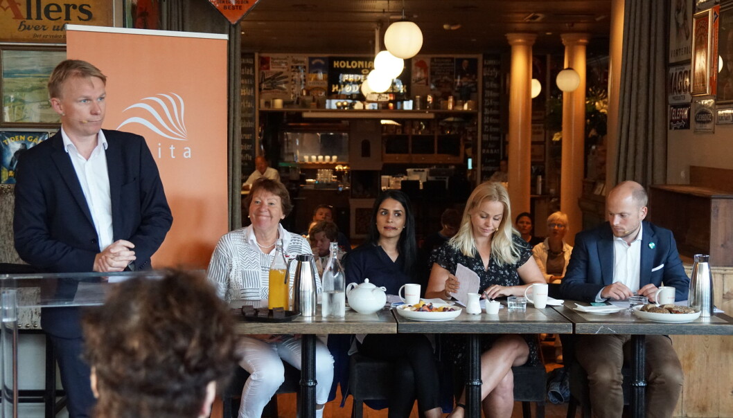 SVs Marianne Borgen, Høyres Saida Begum, Rødts Eivor Evenrud og Venstres Haakon Riekeles møttes til debatt om Osloskolen tirsdag. Foto: Marianne Ruud SVs Marianne Borgen, Høyres Saida Begum, Rødts Eivor Evenrud og Venstres Haakon Riekeles møttes til debatt om Osloskolen tirsdag. Foto: Marianne Ruud