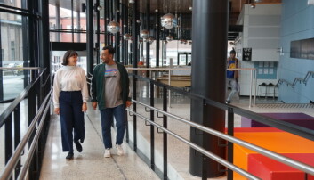 Når en av fire elever, med en eller to foreldre født i utlandet, sier de har opplevd rasisme, da trengs konkrete tiltak, mener Sarah og Omar. Foto: Marianne Ruud Når en av fire elever, med en eller to foreldre født i utlandet, sier de har opplevd rasisme, da trengs konkrete tiltak, mener Sarah og Omar. Foto: Marianne Ruud