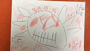 Et monster? Eller edderkopper? Barna sender også tegninger de har laget. Foto: Privat Et monster? Eller edderkopper? Barna sender også tegninger de har laget. Foto: Privat