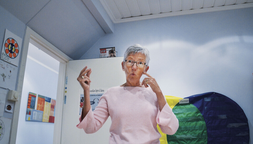 – Å holde balansen kan være utfordrende for enkelte som sliter med synsfunksjonelle vansker, sier Elin Natås. Foto: Kari Oliv Vedvik – Å holde balansen kan være utfordrende for enkelte som sliter med synsfunksjonelle vansker, sier Elin Natås. Foto: Kari Oliv Vedvik