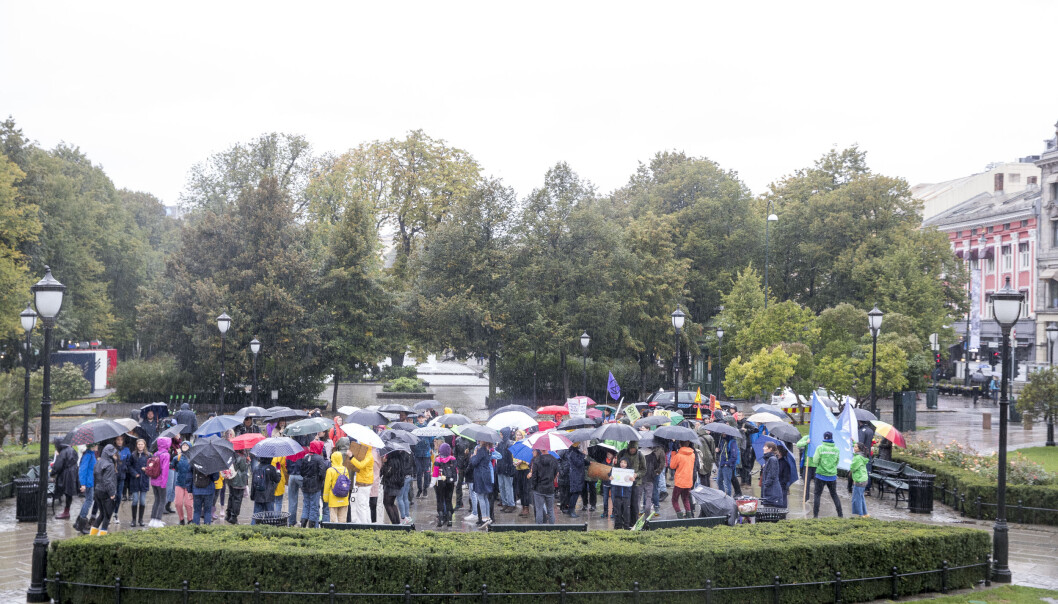 Oppmøtet var ikke like stort som tidligere under fredagens skolestreik for klimaet i Oslo. Skoleelever skulle også aksjonere en rekke andre steder i landet, så vel som internasjonalt. Foto: Terje Pedersen / NTB Scanpix Oppmøtet var ikke like stort som tidligere under fredagens skolestreik for klimaet i Oslo. Skoleelever skulle også aksjonere en rekke andre steder i landet, så vel som internasjonalt. Foto: Terje Pedersen / NTB Scanpix