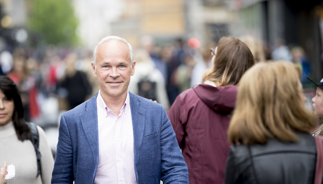 – Vi vil erstatte dagens krav om antall timer med norskopplæring med at den enkelte skal få nødvendig norskopplæring slik at man kan nå et visst nivå. Vi går fra kvantitet til kvalitet., skriver kunnskaps- og integreringsminister Jan Tore Sanner (H). Foto: Bo Mathisen. – Vi vil erstatte dagens krav om antall timer med norskopplæring med at den enkelte skal få nødvendig norskopplæring slik at man kan nå et visst nivå. Vi går fra kvantitet til kvalitet., skriver kunnskaps- og integreringsminister Jan Tore Sanner (H). Foto: Bo Mathisen.