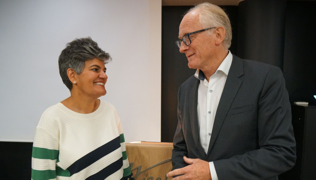 – Norge må gjøre mer for statsløse. Barn bør ikke bli født statsløse, sier Melanie Khanna, sjef for FNs seksjon for statsløse. Kai Eide, tidligere norsk diplomat og statssekretær for Høyre, er opptatt av at statsløse mangler rett til utdanning, arbeid og fri bevegelse. Foto: Marianne Ruud – Norge må gjøre mer for statsløse. Barn bør ikke bli født statsløse, sier Melanie Khanna, sjef for FNs seksjon for statsløse. Kai Eide, tidligere norsk diplomat og statssekretær for Høyre, er opptatt av at statsløse mangler rett til utdanning, arbeid og fri bevegelse. Foto: Marianne Ruud