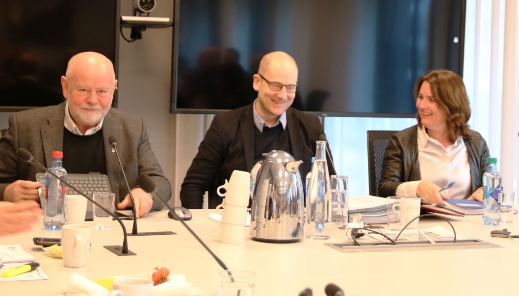 Dagens ledertrio kan få fornyet tillit. Fra venstre: Nestleder Terje Skylvulstad, leder Steffen Handal og nestleder Hege Valås. Foto: Udf Dagens ledertrio kan få fornyet tillit. Fra venstre: Nestleder Terje Skylvulstad, leder Steffen Handal og nestleder Hege Valås. Foto: Udf